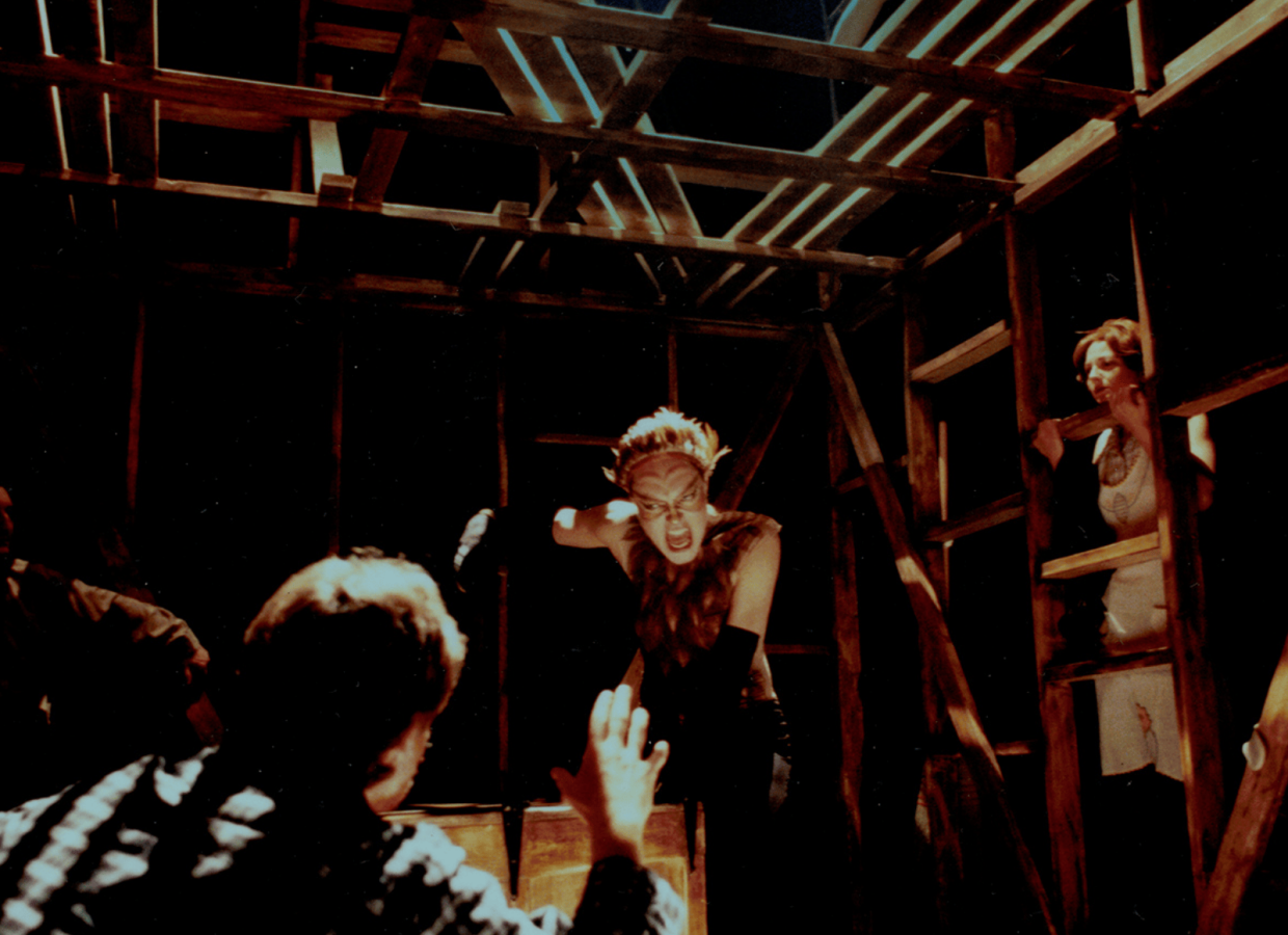 Featherland 1600 x 1260