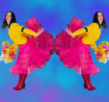 web production card 640 x 480 BYA Handy Devices Sarah 2