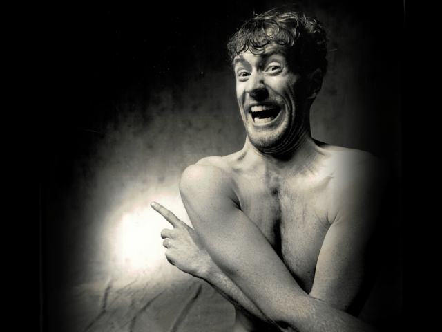 Exit the King 1600 x 1260 